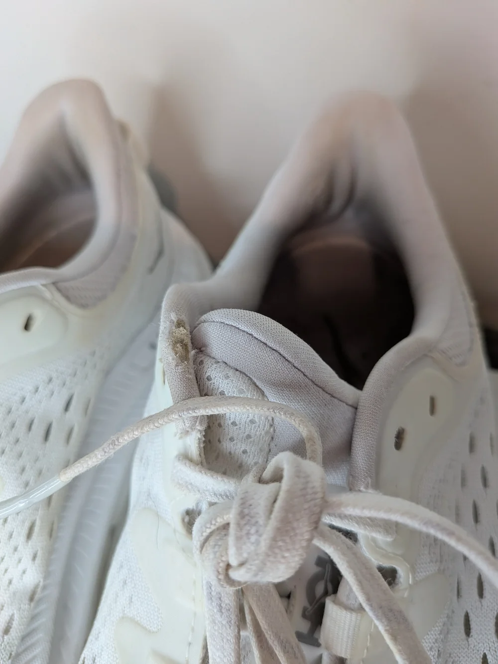 HOKA Kawana 2 White Woman's Size 8B Woman's Hoka Sneakers White Hokas